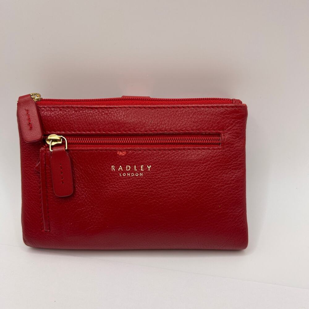 Radley London Red Leather Billfold Wallet 2 Zipper Pockets Very Nice Scottie - Picture 2 of 14